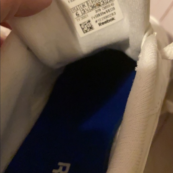 Women’s Reebok classic - Picture 3 of 3